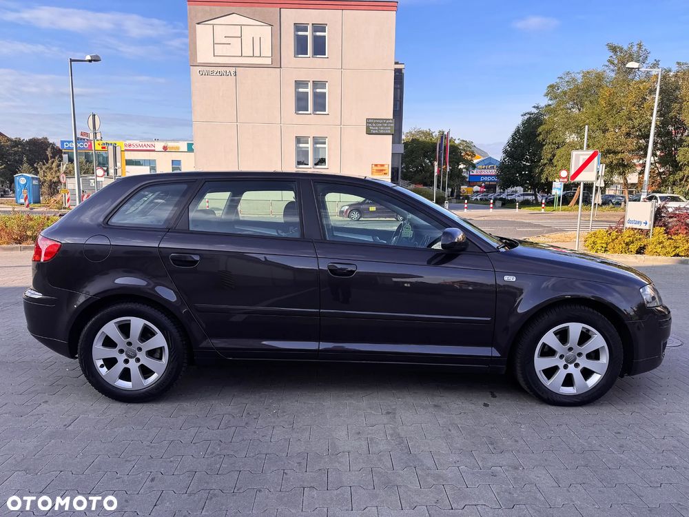 Audi A3 Sportback 1.9 TDI DPF Attraction - 6
