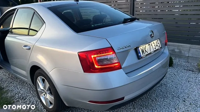 Skoda Octavia 1.6 TDI Ambition - 5