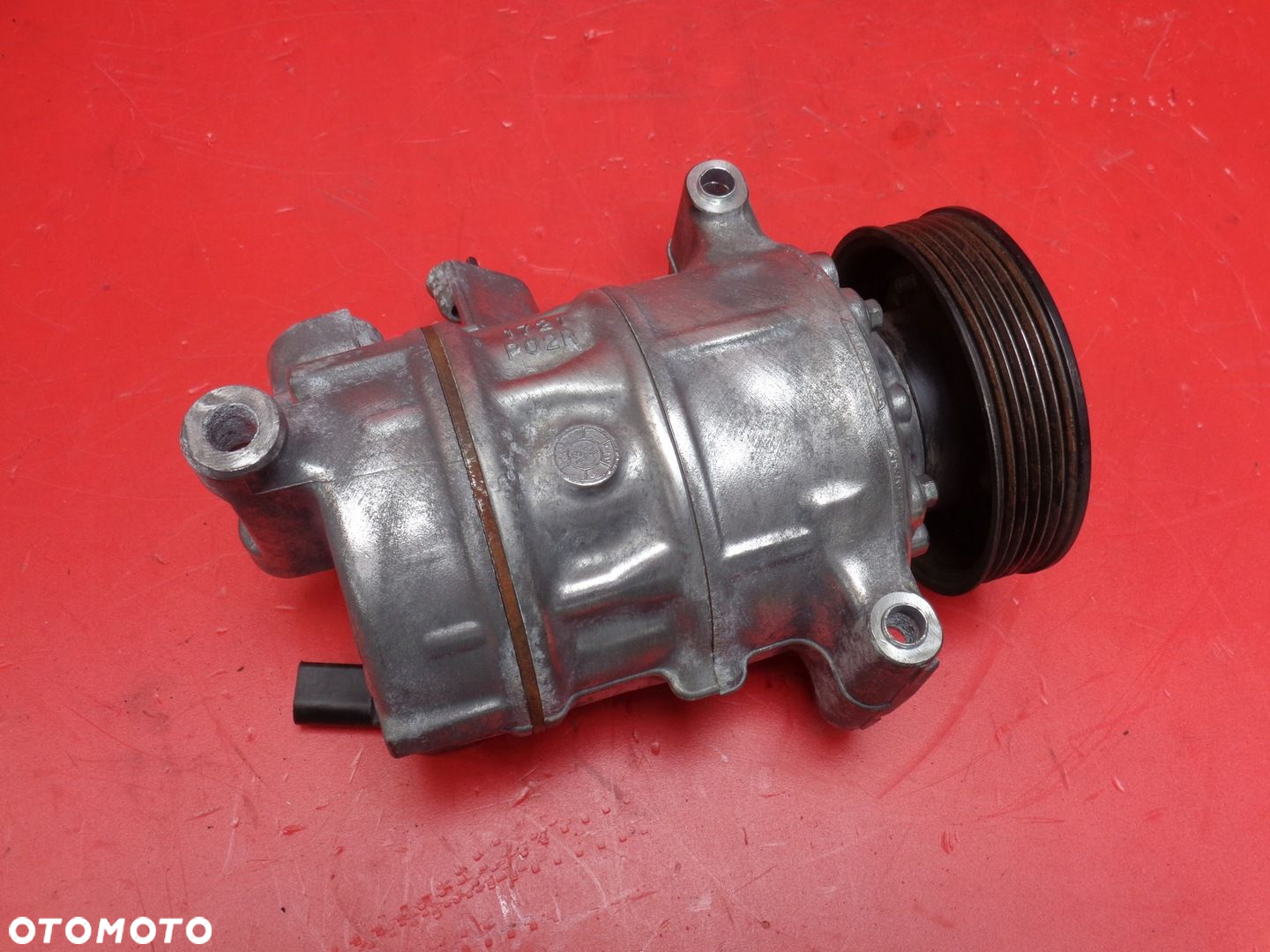 Sprężarka klimatyzacji Audi VW 2.0 TDI CFF 2011r 5K0820803C - 2