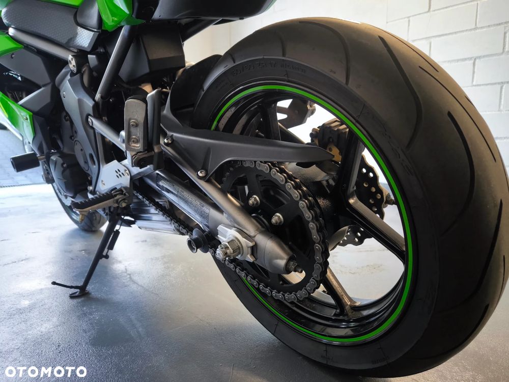 Kawasaki ER - 19