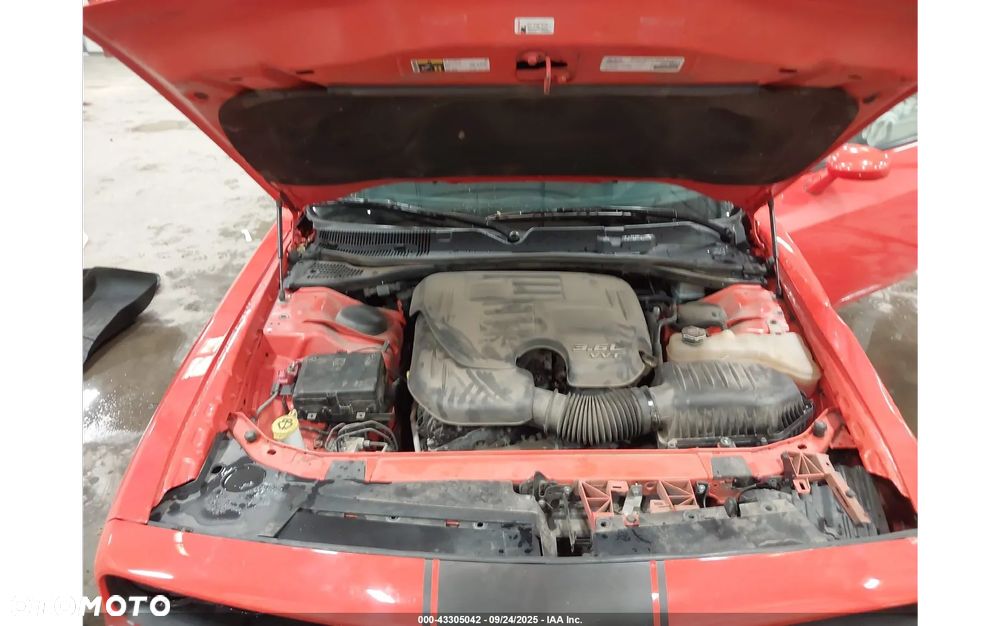 Dodge Challenger - 11