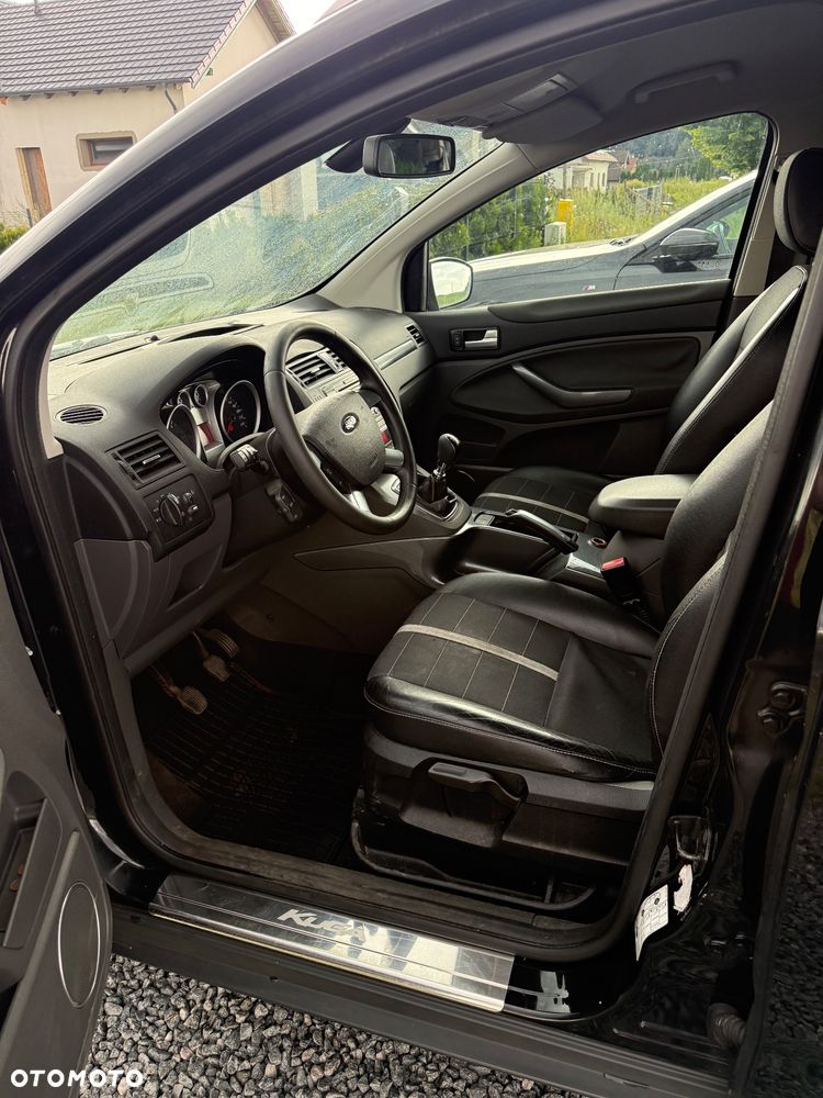 Ford Kuga 2.0 TDCi 4x4 Titanium - 11