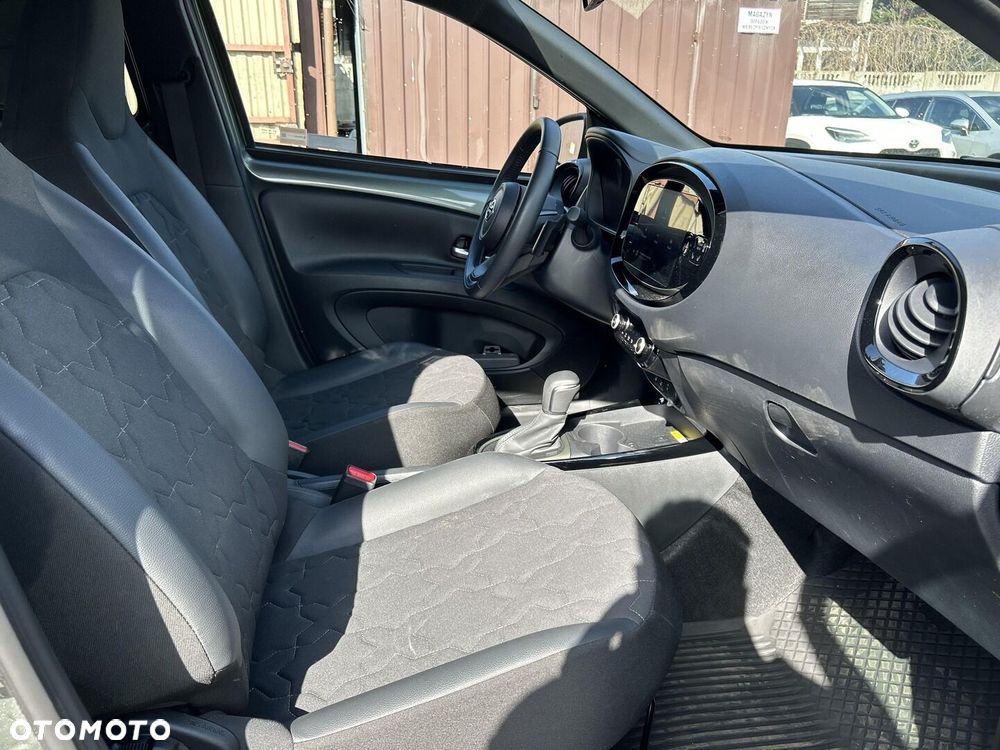 Toyota Aygo X - 10