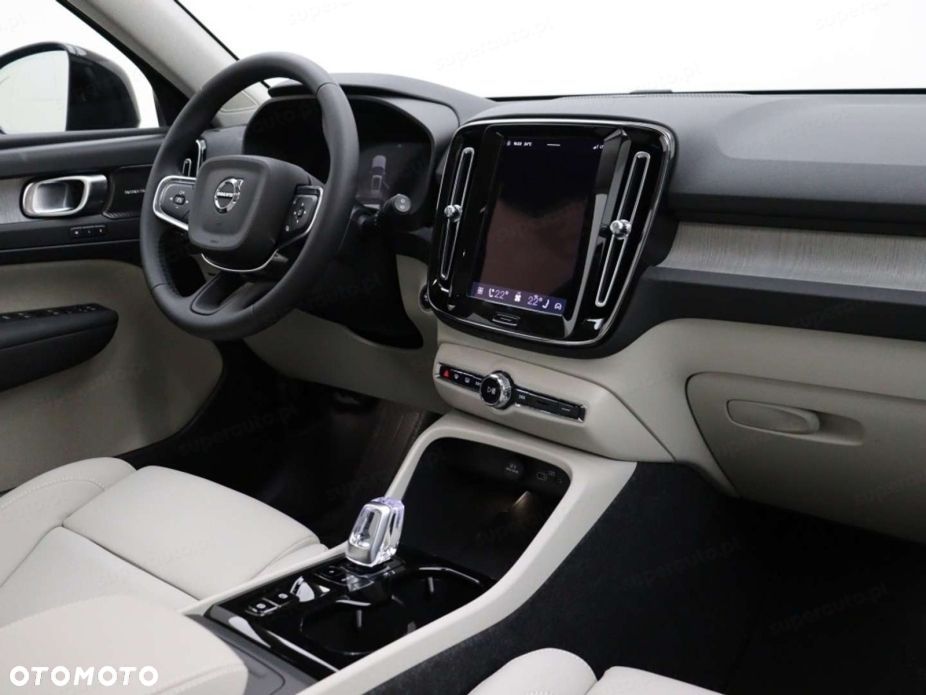 Volvo XC 40 - 21