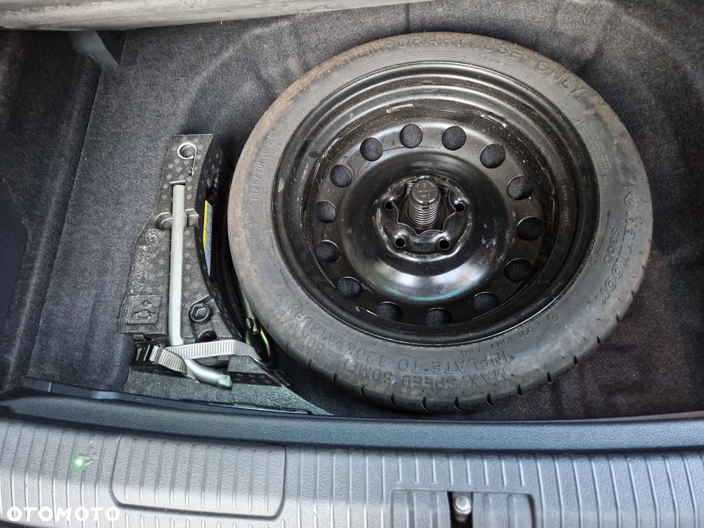 Volkswagen Golf Sportsvan - 22