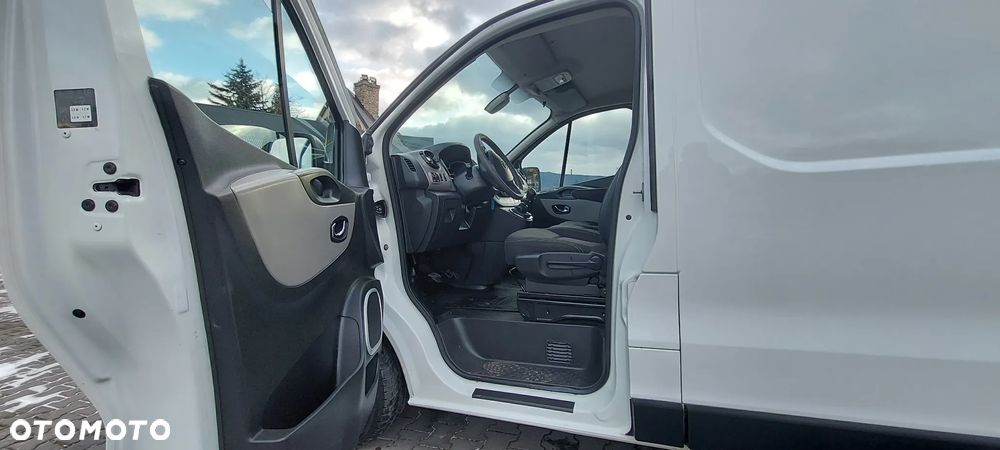 Renault Trafic - 32
