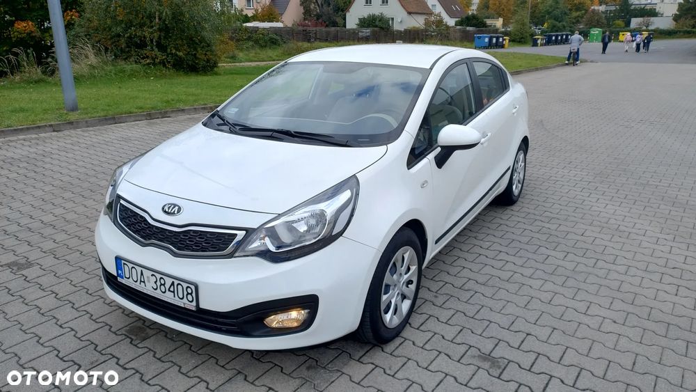 Kia Rio 1.2 M - 13