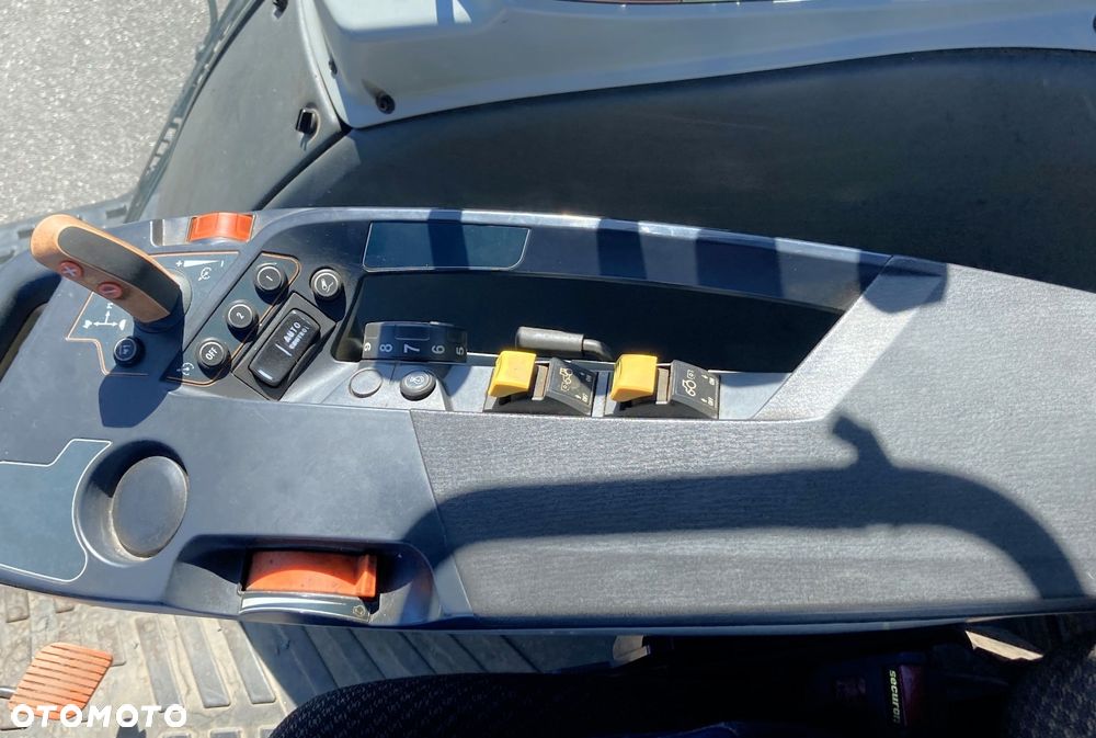 Valtra T234 active - 19