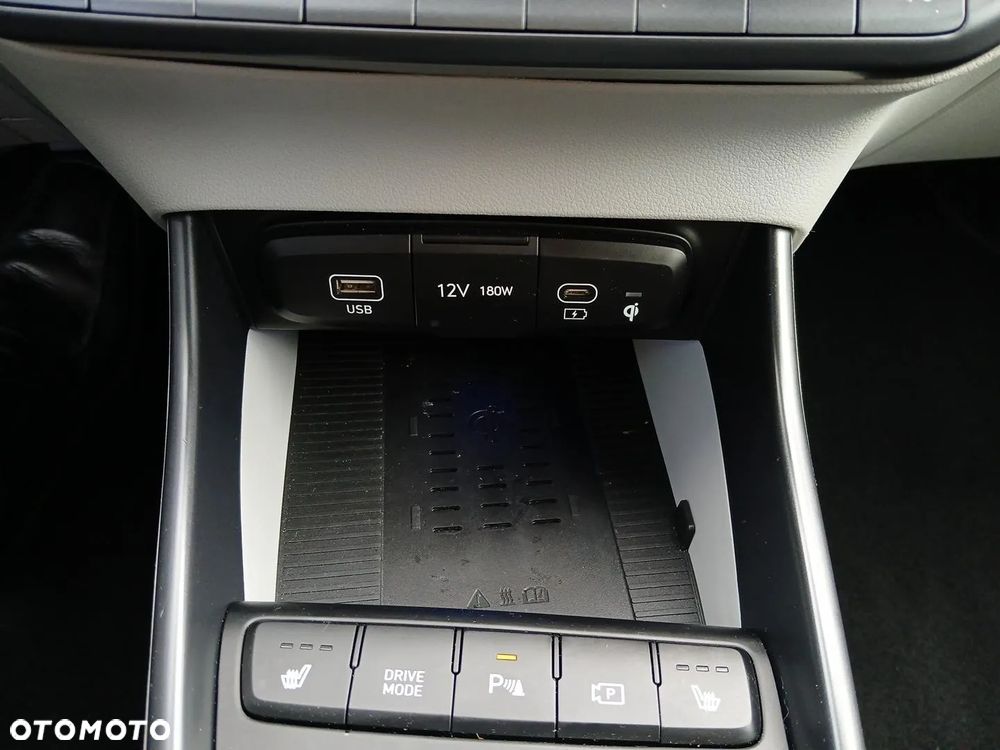 Hyundai Bayon 1.0 T-GDI Executive DCT - 23