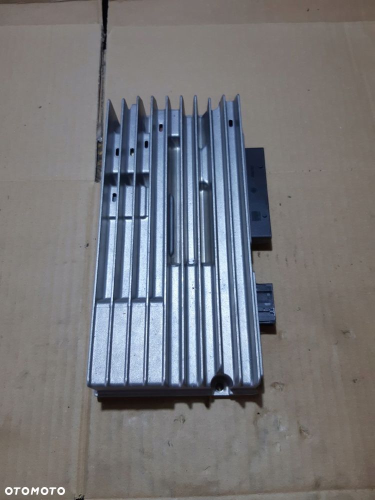 AUDI A4 B8 A5 8T WZMACNIACZ BANG OLUFSEN 8T0035223S - 6