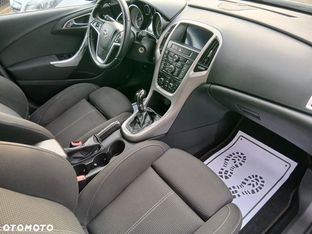 Opel Astra 1.7 CDTI Cosmo - 9