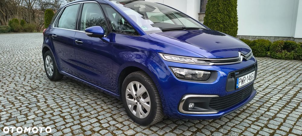 Citroën C4 Picasso 1.2 PureTech Attraction - 1
