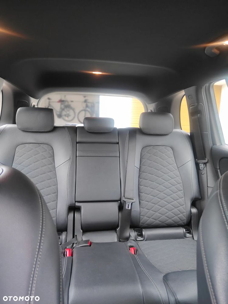 Mercedes-Benz GLB 200 d 4-Matic 8G-DCT - 13