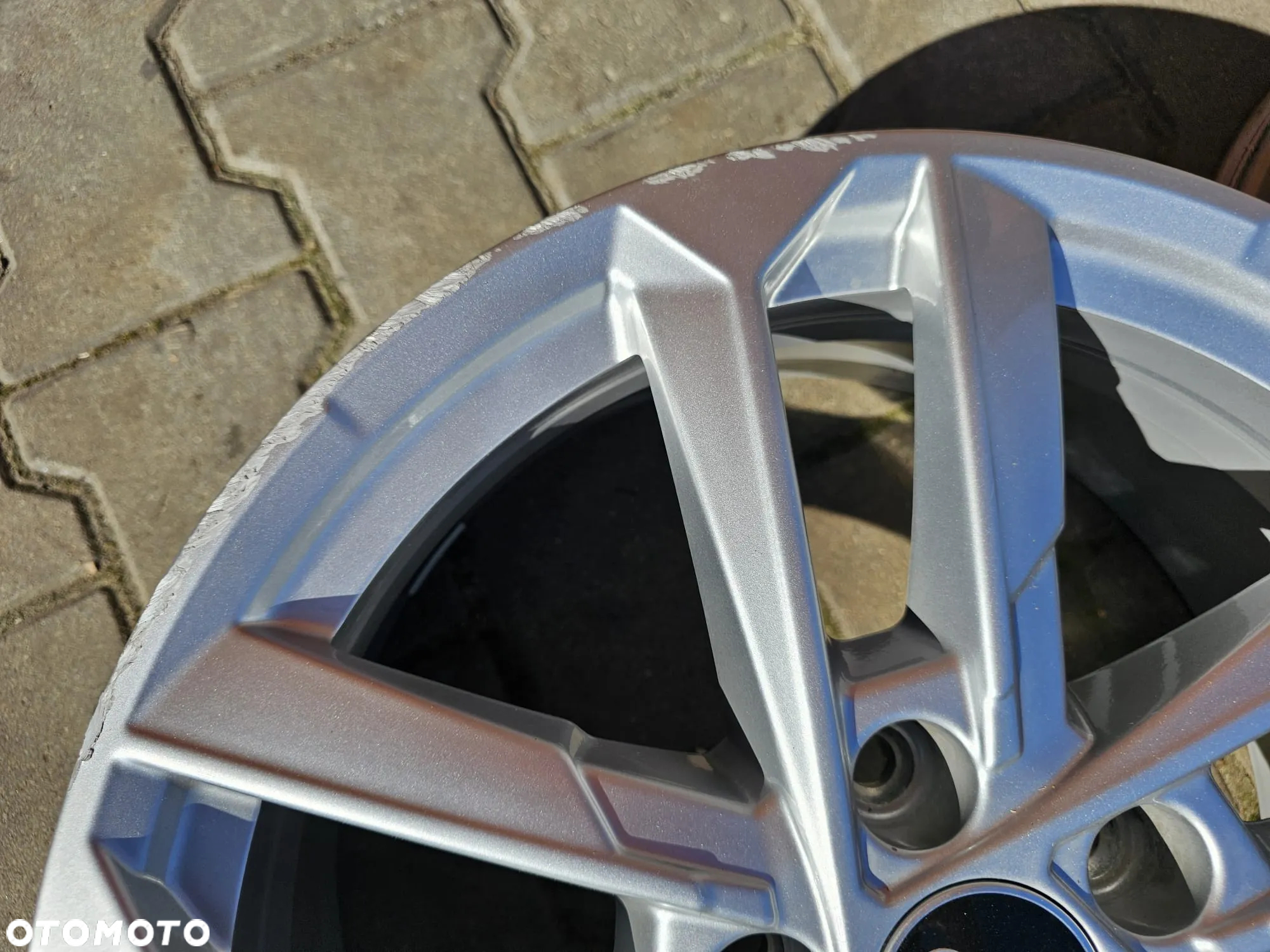 Audi OE A3 A4 A6 Volkswagen Golf Skoda Octavia Seat Leon / 8Y0601025L / 6,5Jx17 ET43 5x112 - 8