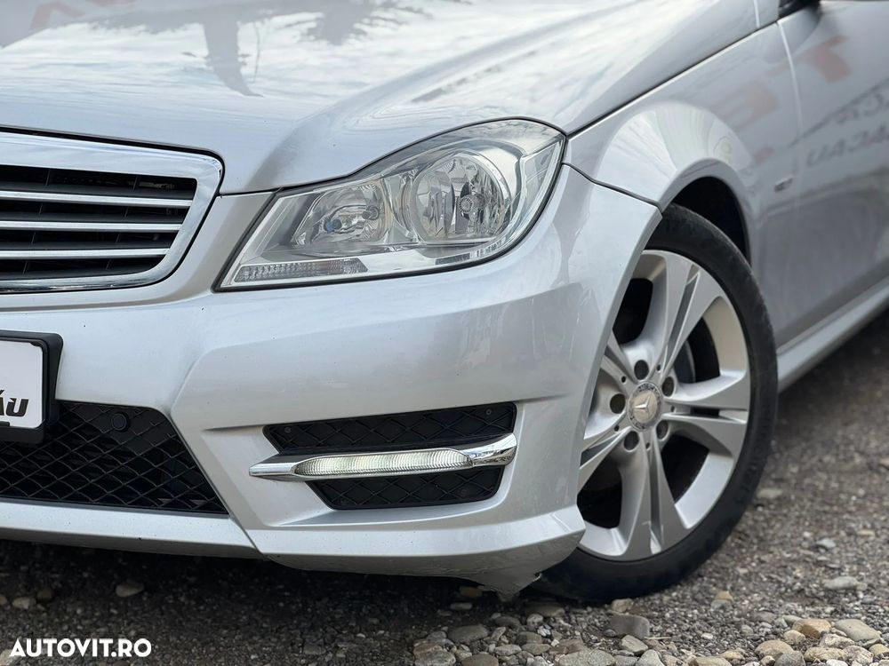 Mercedes-Benz C 180 T CGI BlueEFFICIENCY - 10