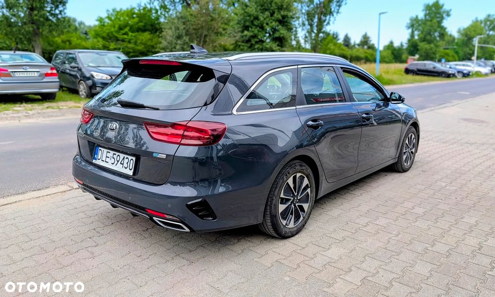 Kia Ceed - 5