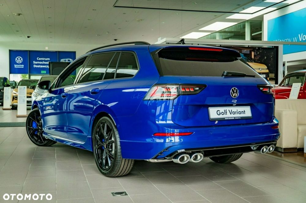 Volkswagen Golf - 11