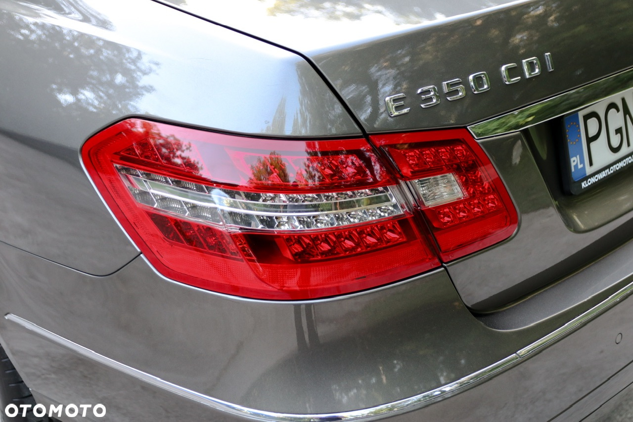 Mercedes-Benz Klasa E 350 T CDI DPF 4Matic BlueEFFICIENCY 7G-TRONIC Avantgarde - 13