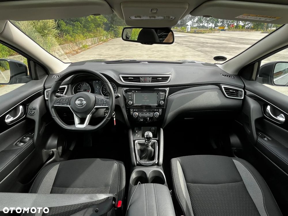Nissan Qashqai 1.3 DIG-T N-Connecta - 23