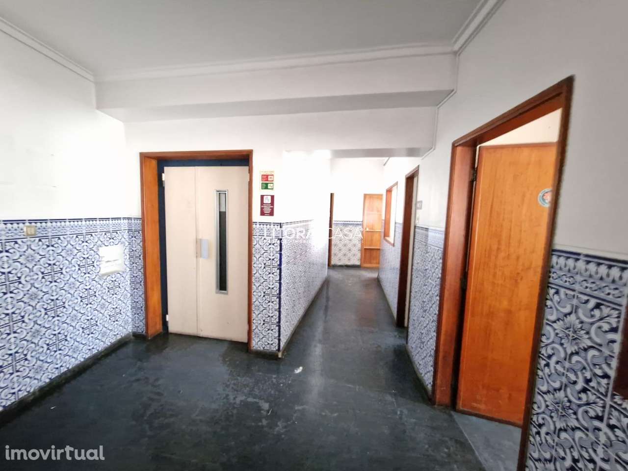 Prédio - Antiga Clínica - Grande imagem: 4/39