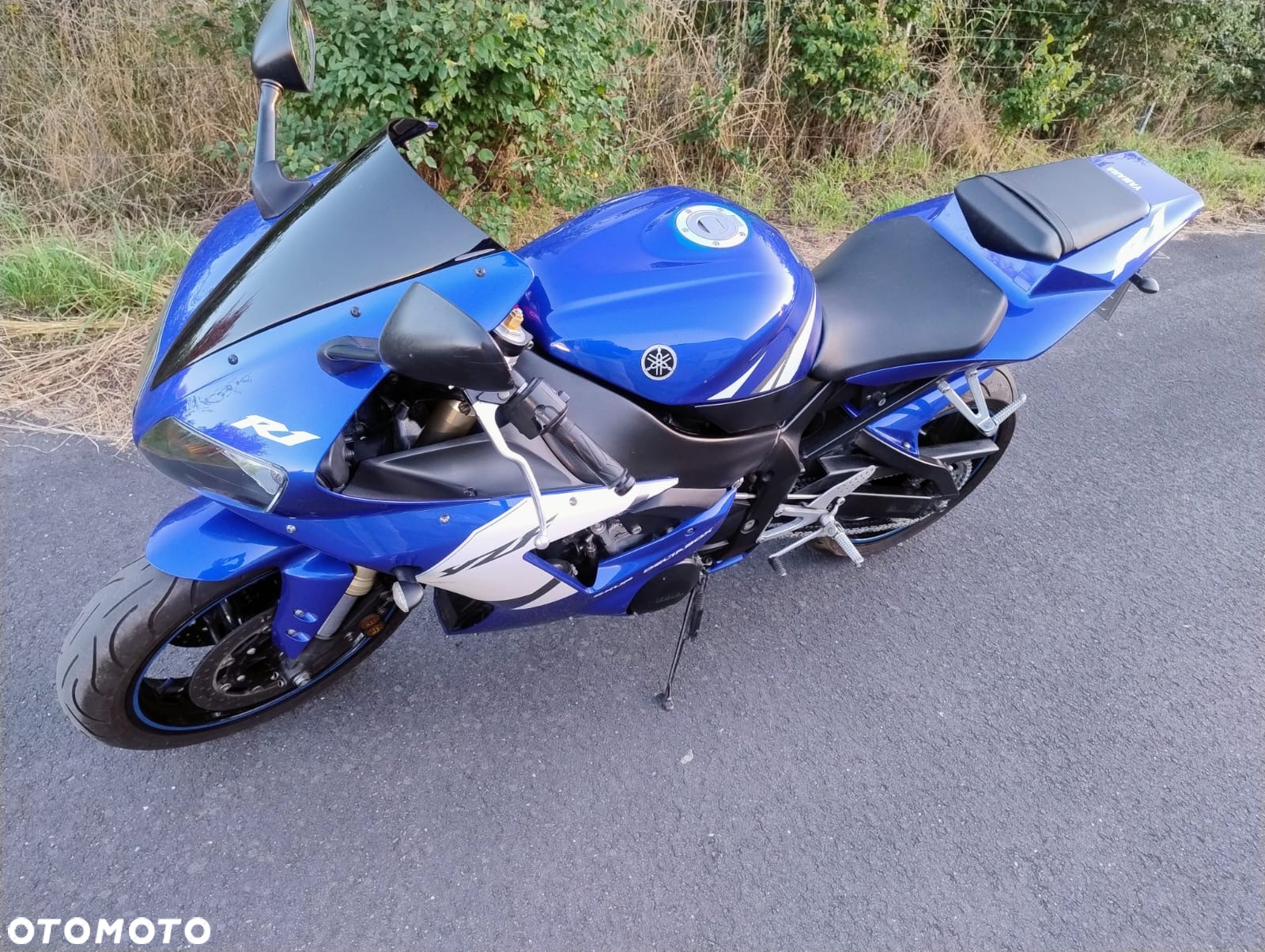 Yamaha R1 - 2