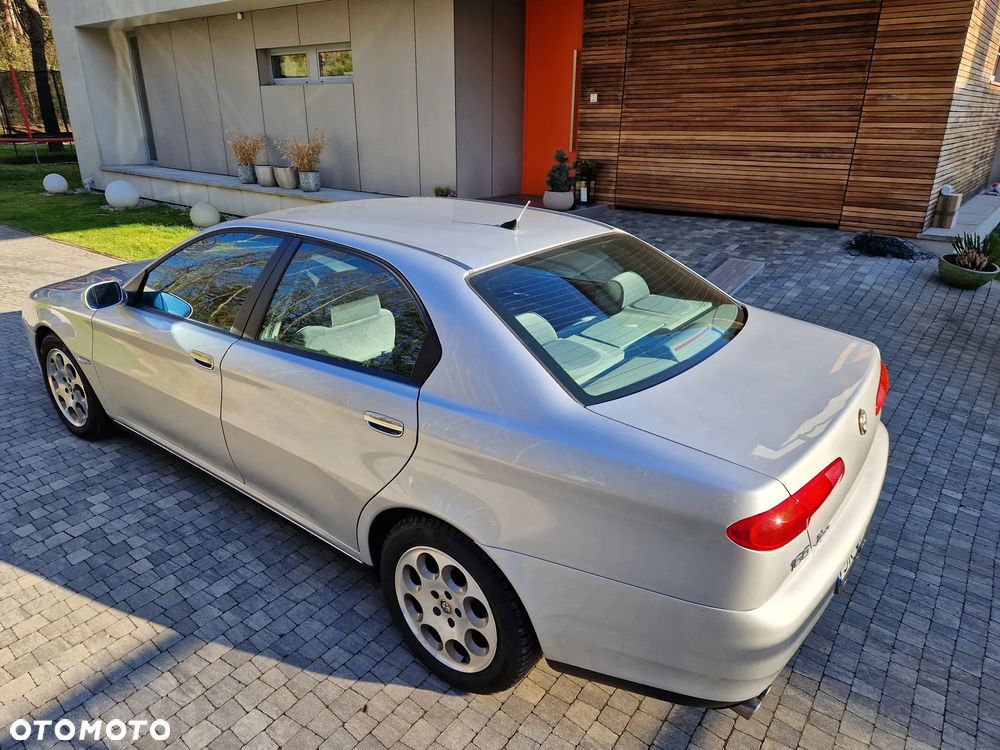 Alfa Romeo 166 - 37