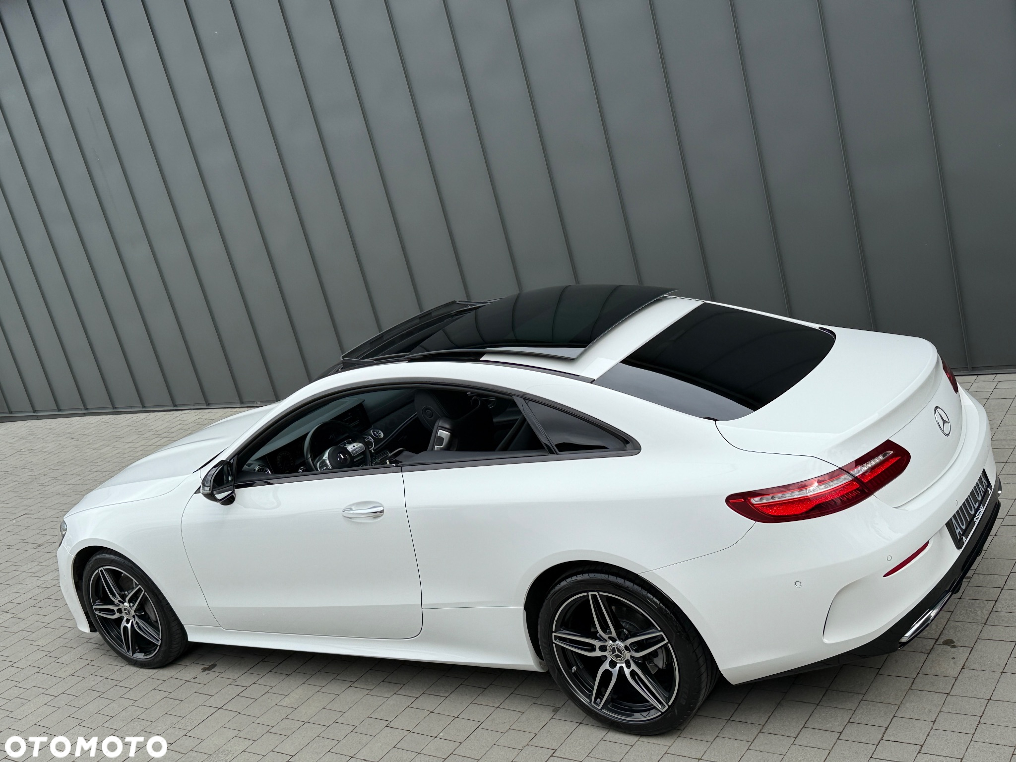 Mercedes-Benz Klasa E 220 d Coupe 4-Matic 9G-TRONIC - 8