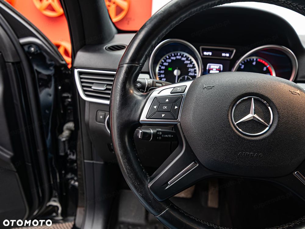 Mercedes-Benz ML 350 BlueTEC 4-Matic - 13