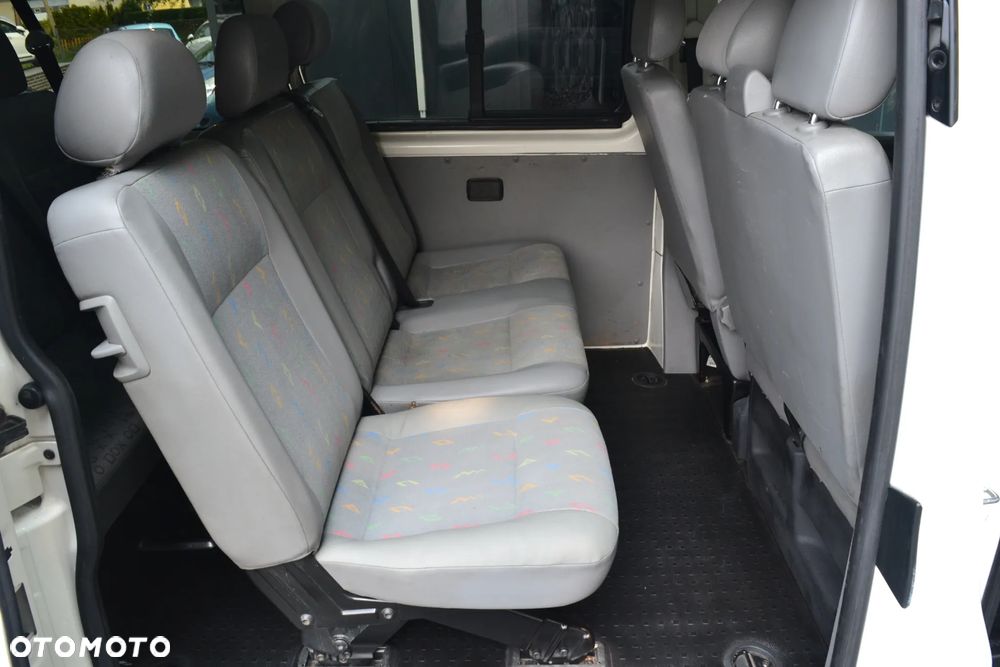 Volkswagen Transporter T5 City - 16