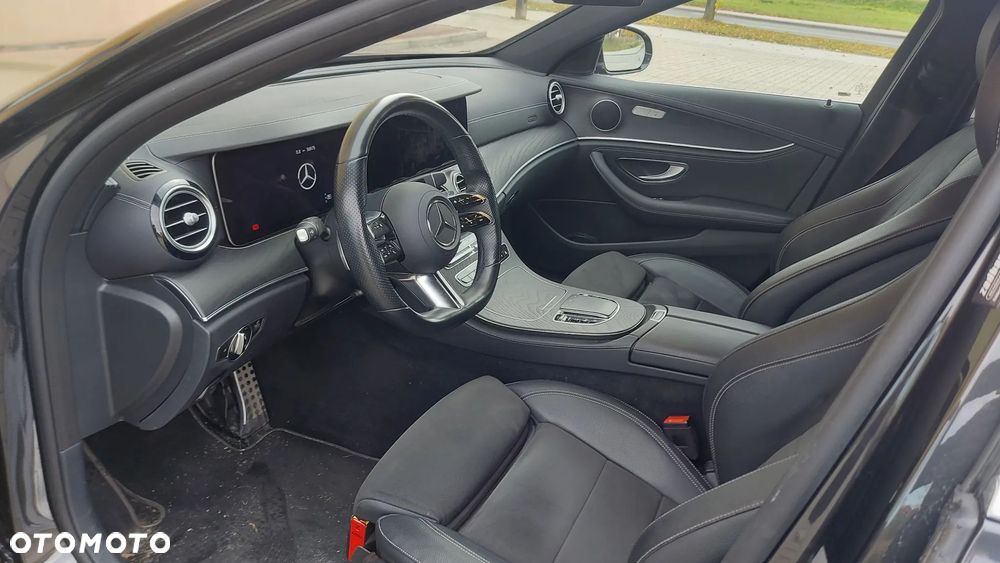 Mercedes-Benz Klasa E 220 d 4-Matic AMG - 9