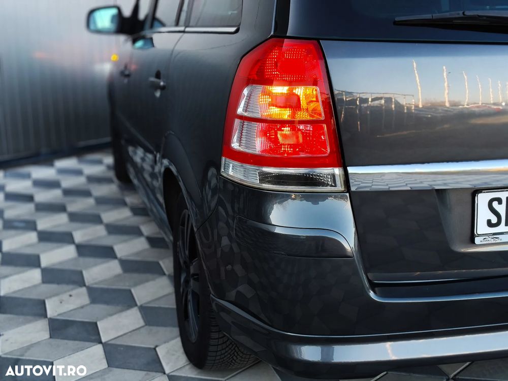 Opel Zafira 1.9 CDTI Automatik Innovation 110 Jahre - 12