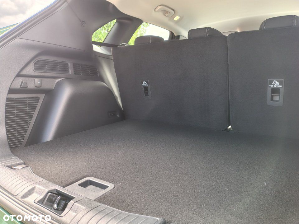 Ford Kuga - 25