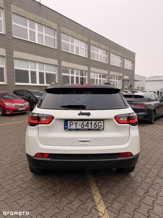 Jeep Compass - 11