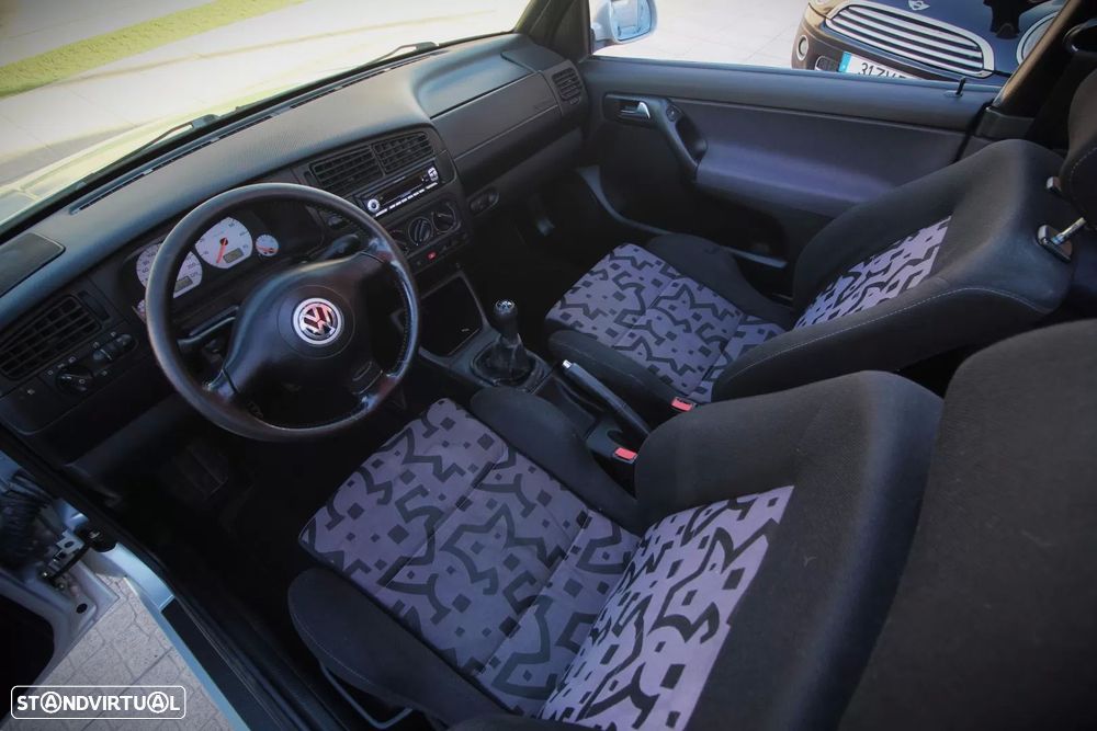 VW Golf Cabriolet 1.6 - 7