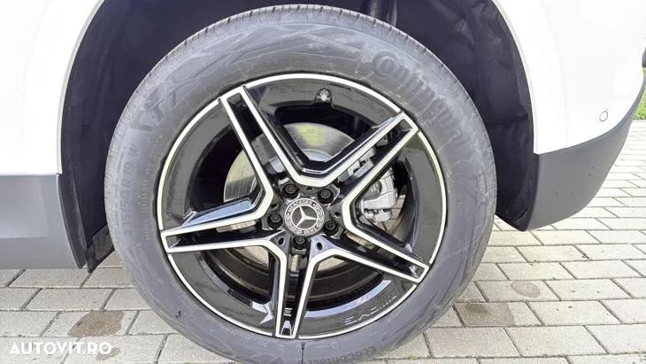 Mercedes-Benz GLA - 11