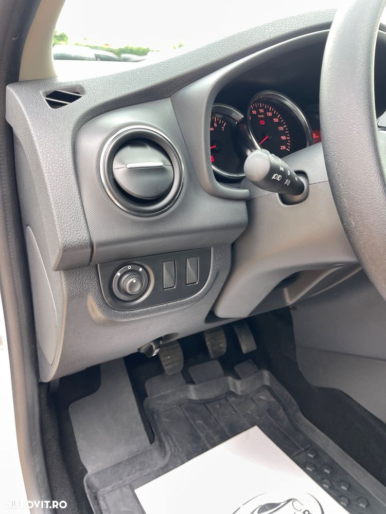 Dacia Logan - 32