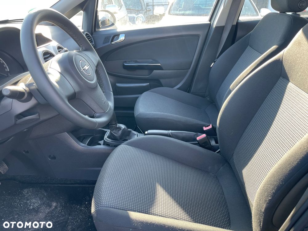 Opel Corsa 1.4 16V Edition - 6