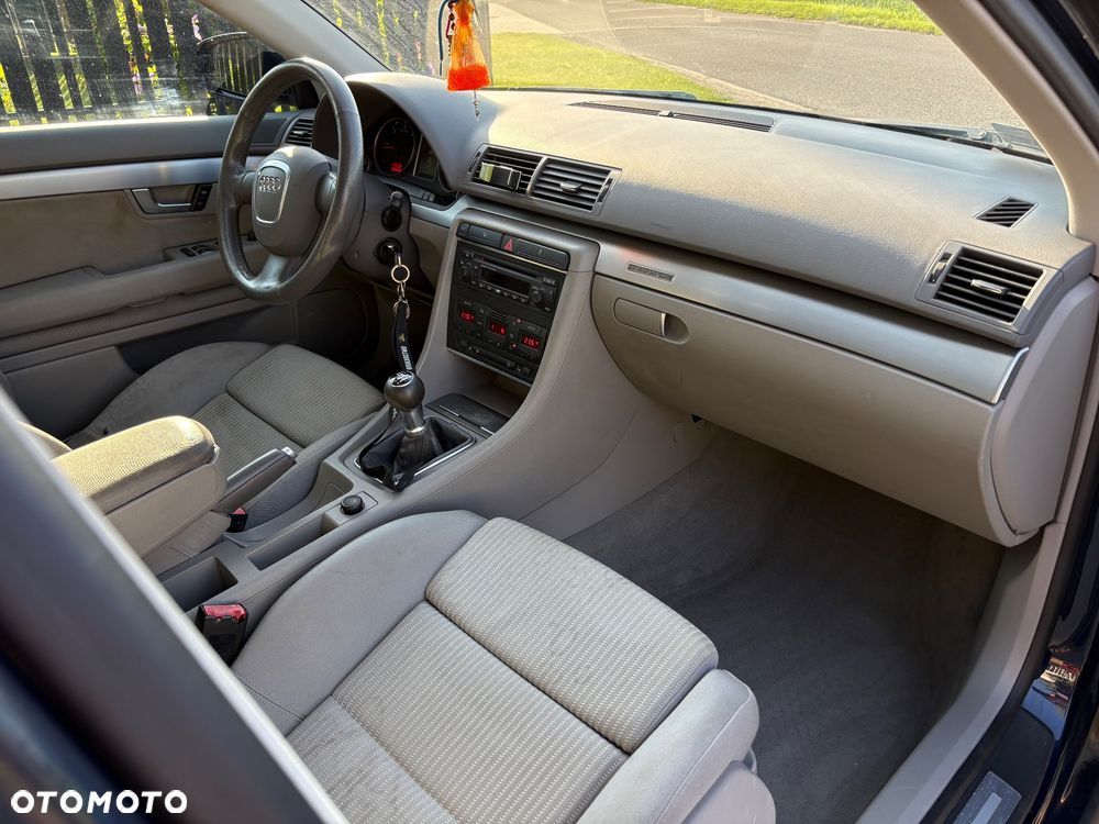 Audi A4 Limousine 3.0 TDI DPF quattro - 13