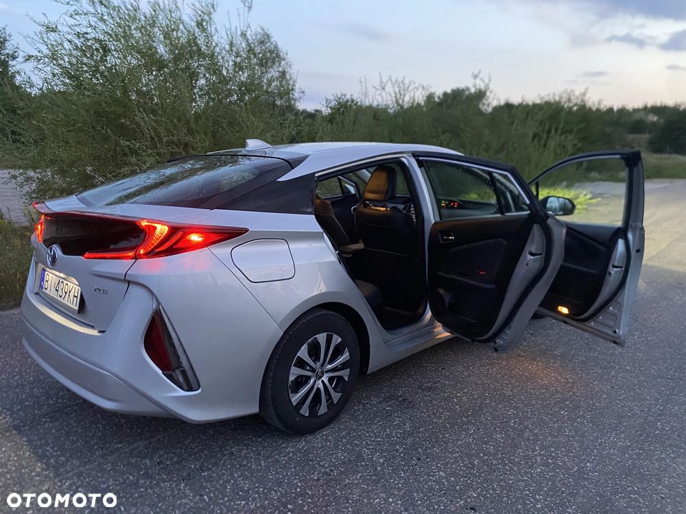 Toyota Prius Hybrid - 15