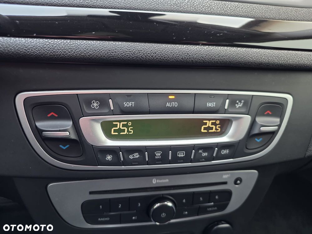 Renault Megane ENERGY dCi 110 Start & Stopp Bose Edition - 23