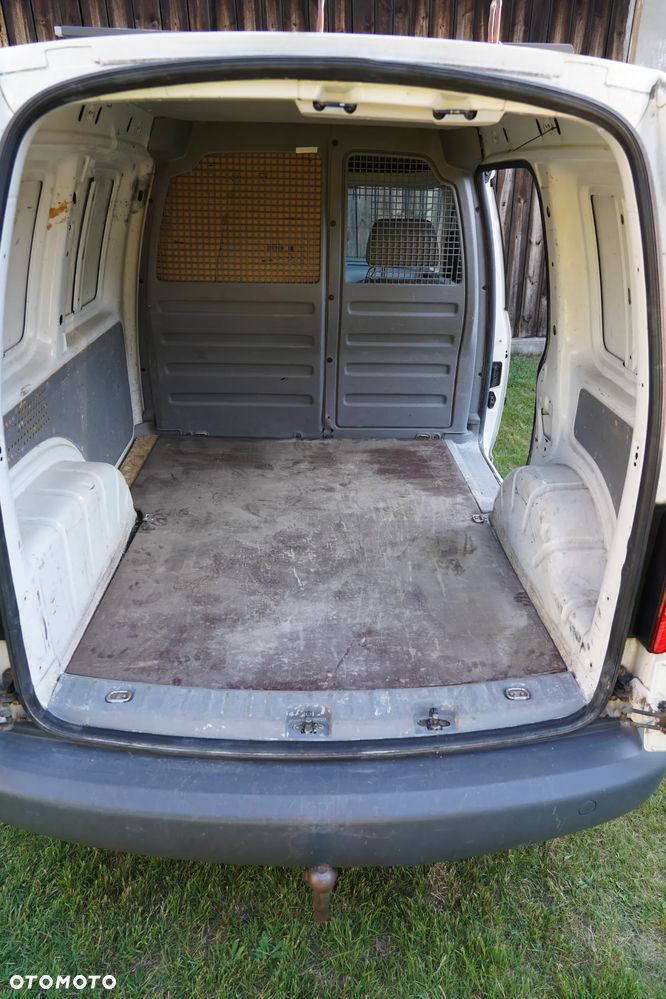 Volkswagen Caddy - 31