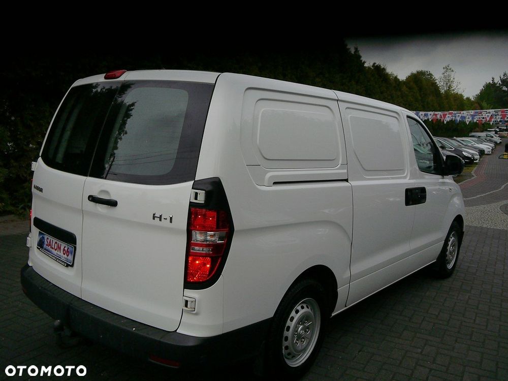 Hyundai H-1 - 5