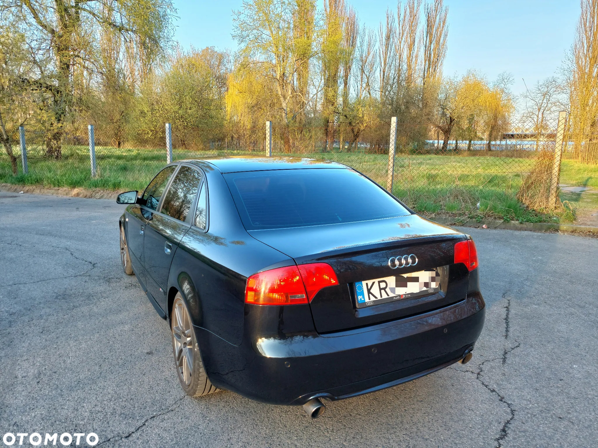 Audi A4 2.0 T FSI - 10