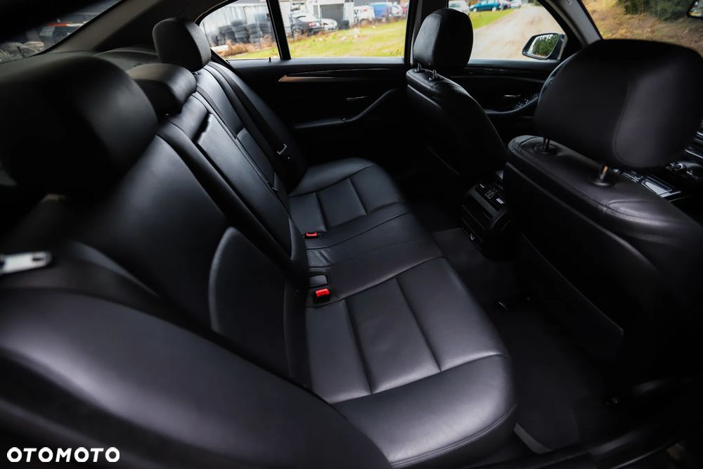 BMW Seria 5 520d - 8