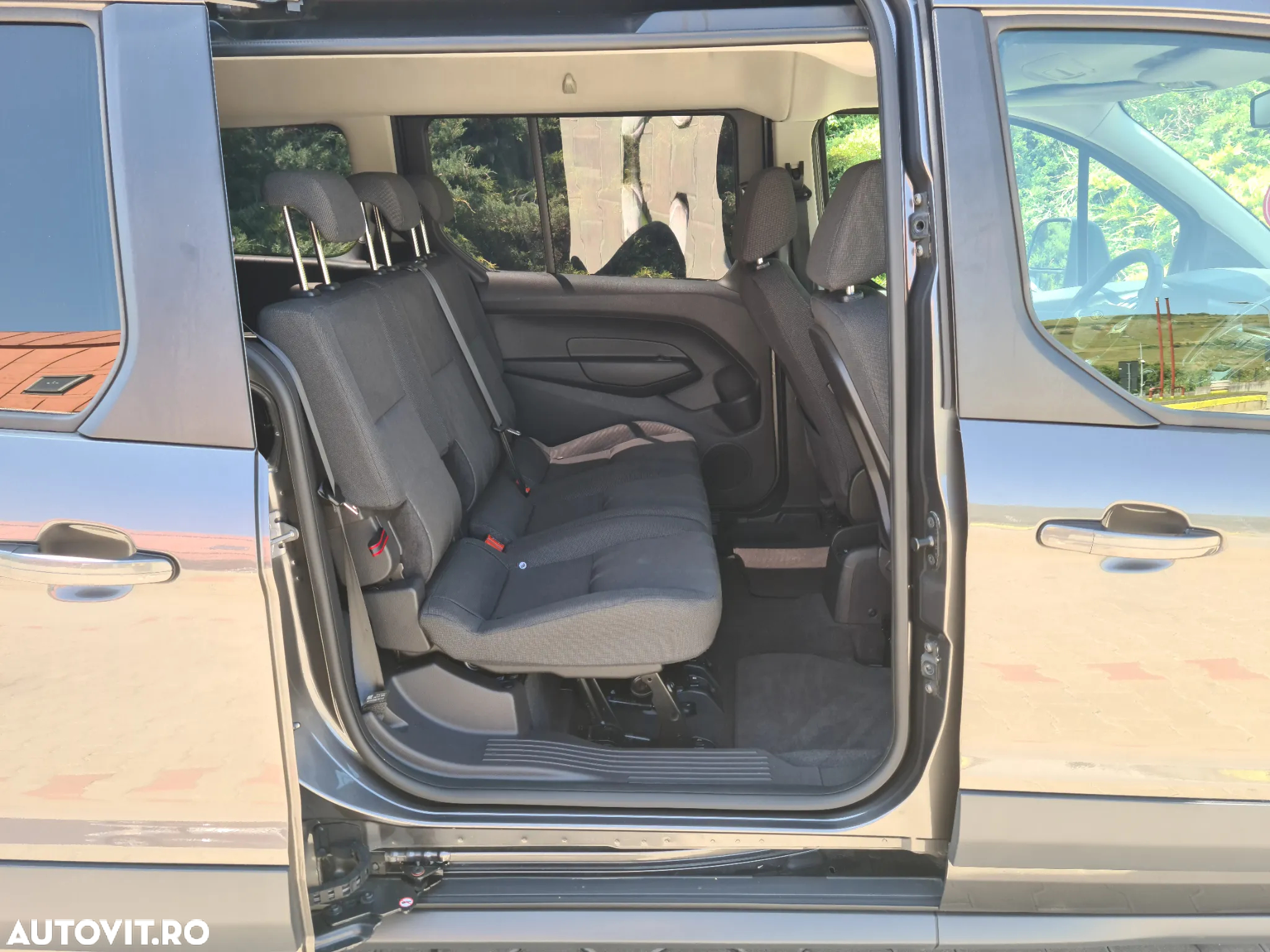 Ford Tourneo Connect 1.5 TDCi LWB (L2) Titanium - 15