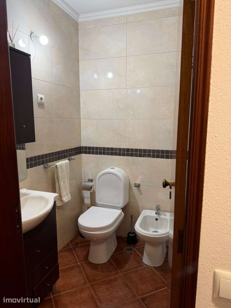 Apartamento T3+1 com Quintal, Barbecue e Garagem - Grande imagem: 4/15