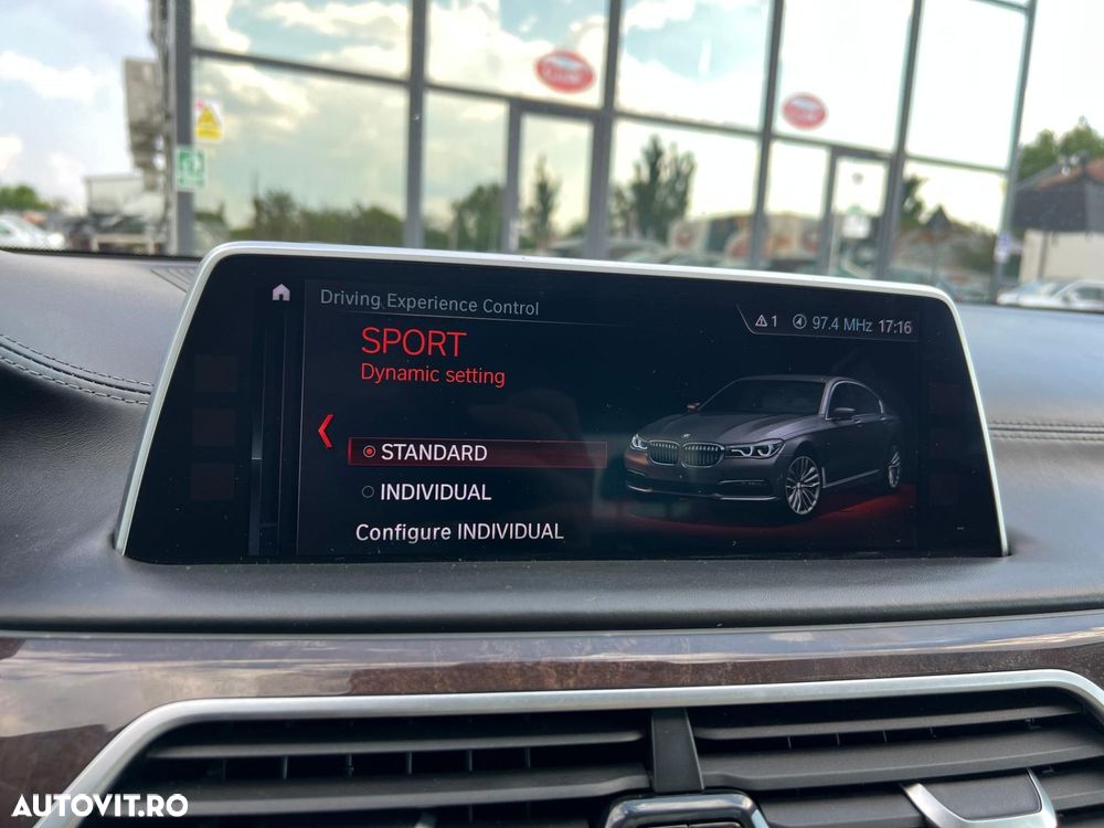 BMW Seria 7 730d xDrive - 36