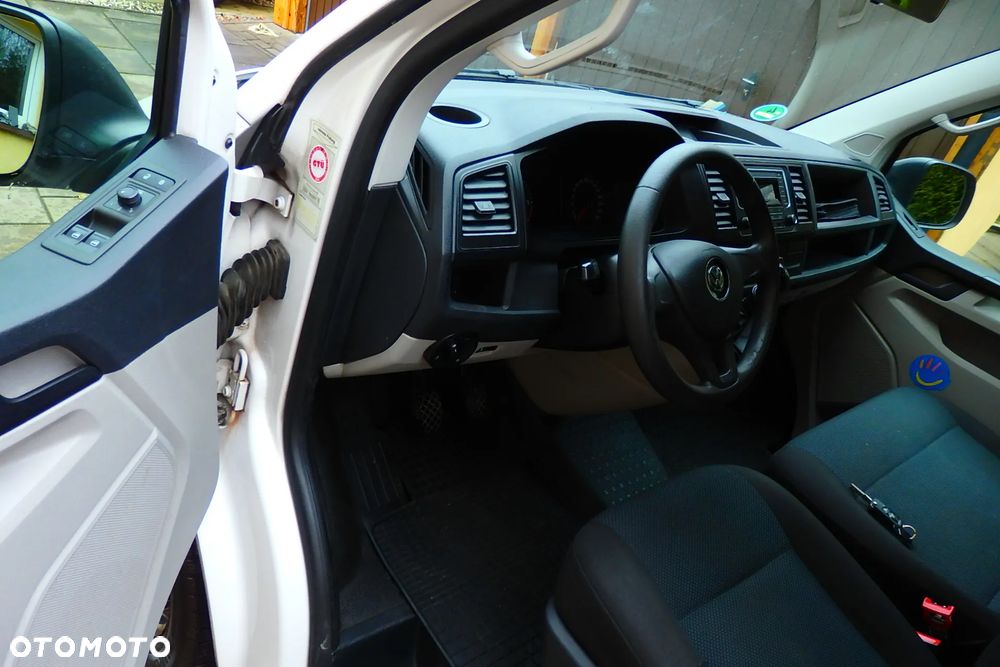 Volkswagen Transporter - 15