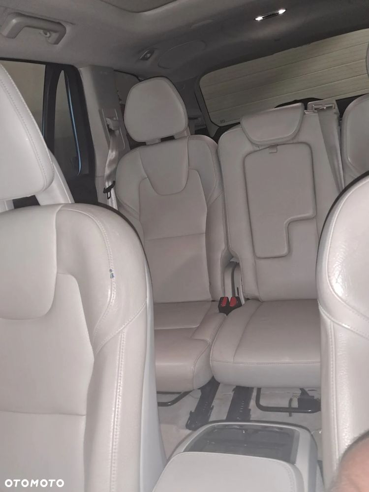 Volvo XC 90 - 11