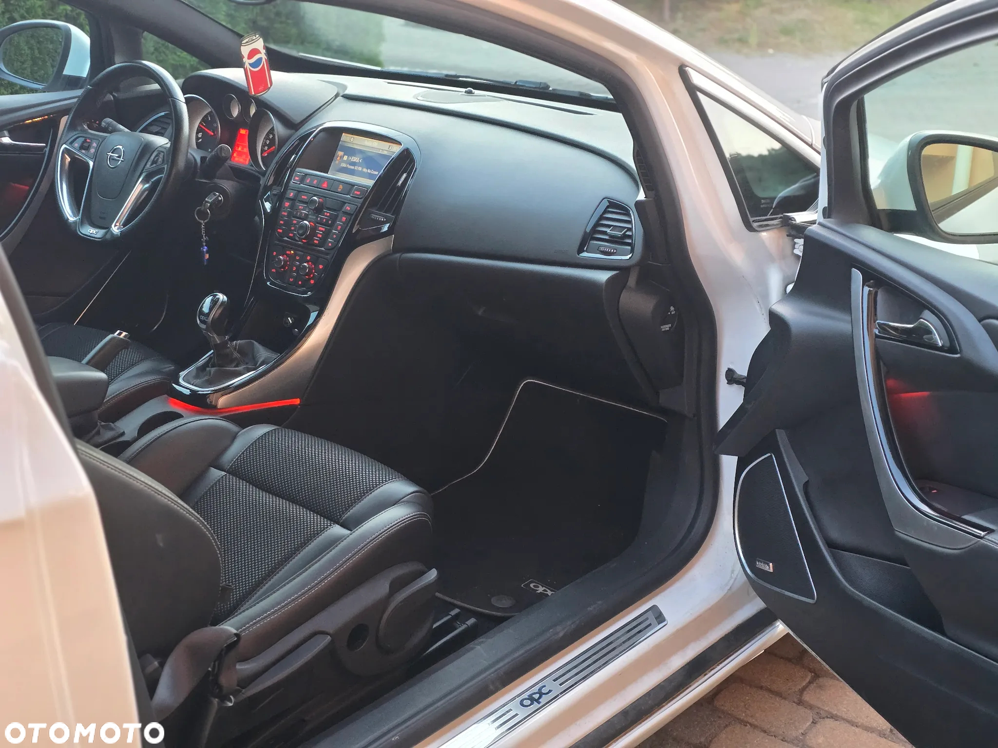 Opel Astra IV GTC OPC - 15